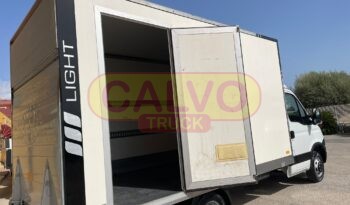 Iveco daily 35C13 furgonatura e pedana idraulica e porta laterale
