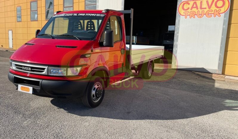 Iveco Daily 35C10 furgone rosso