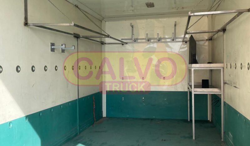 Iveco Eurocargo trasporto macchine da corsa -interno officina mobile
