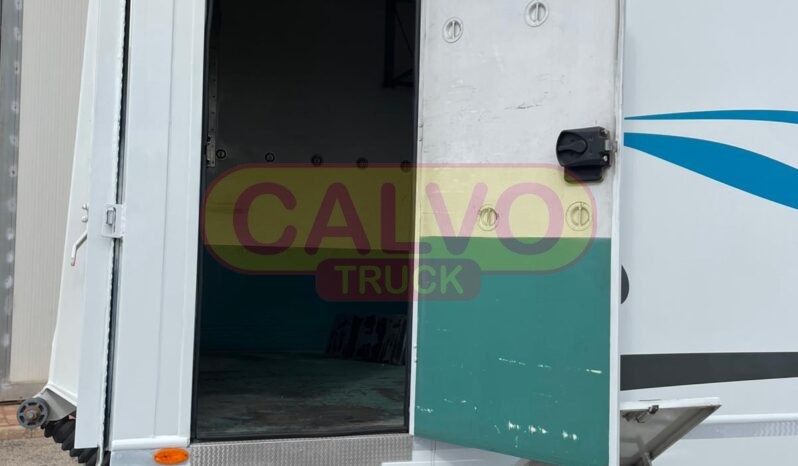 Iveco Eurocargo trasporto macchine da corsa - porta lat.